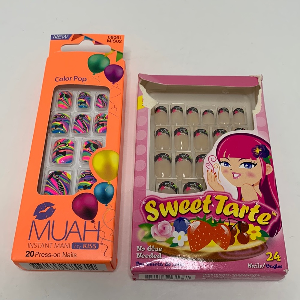 KISS 2 Sets Press-on Nails